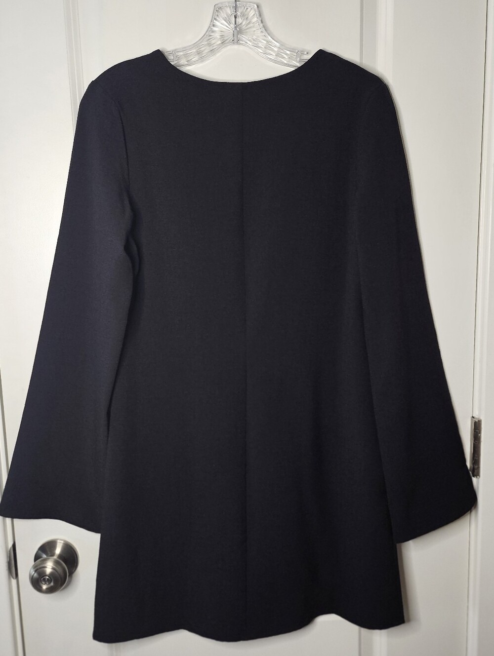 H&M Black Bell Sleeve Shift Dress XS V-Neck Mini Career Cocktail New Whimsical - Picture 3 of 8